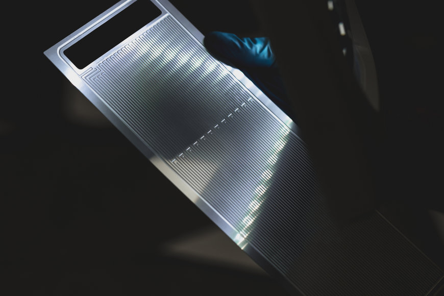 Découpe chimique : Fabrication économique des plaques bipolaires pour électrolyseurs PEM et SOEC